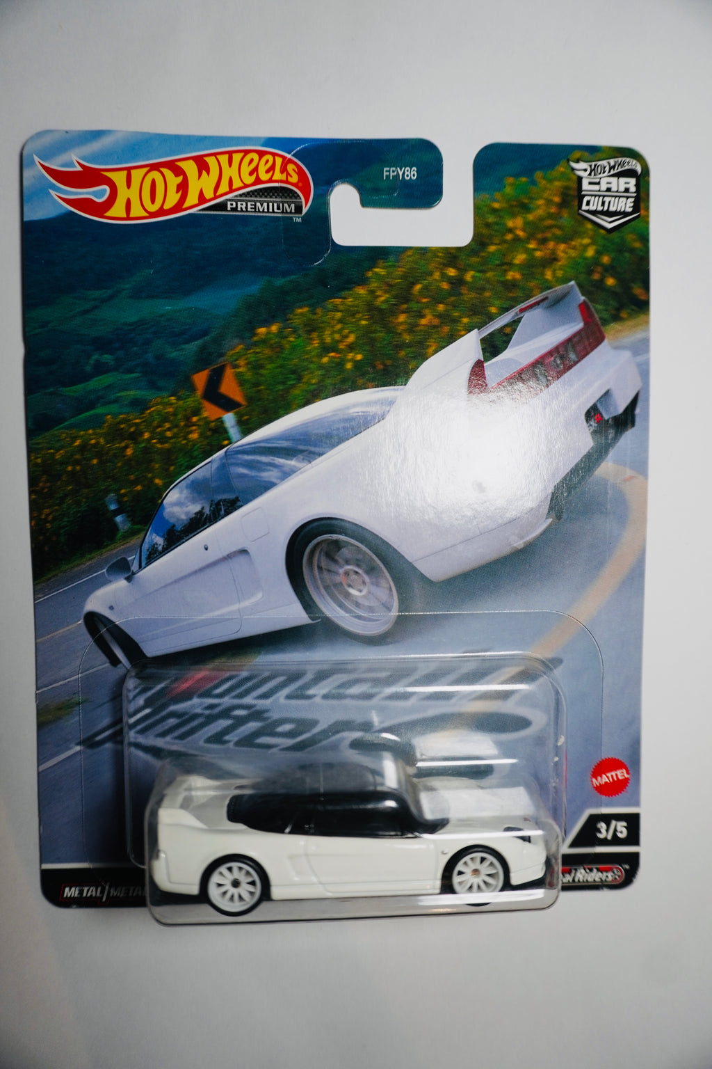 👉 Model: Hot Wheels Mountain Drifters 03’ Honda Nsx Type‑R 3/5