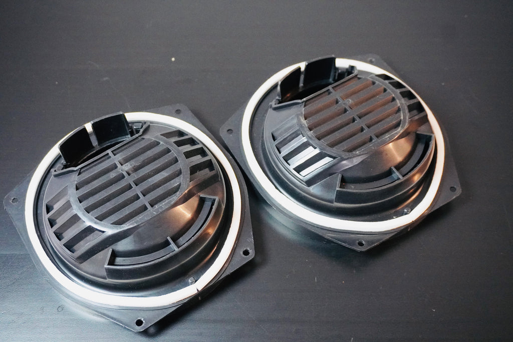 94-01 ACURA INTEGRA SPEAKER BRACKETS PAIR MINT CONDITION 39112-SH3-A01