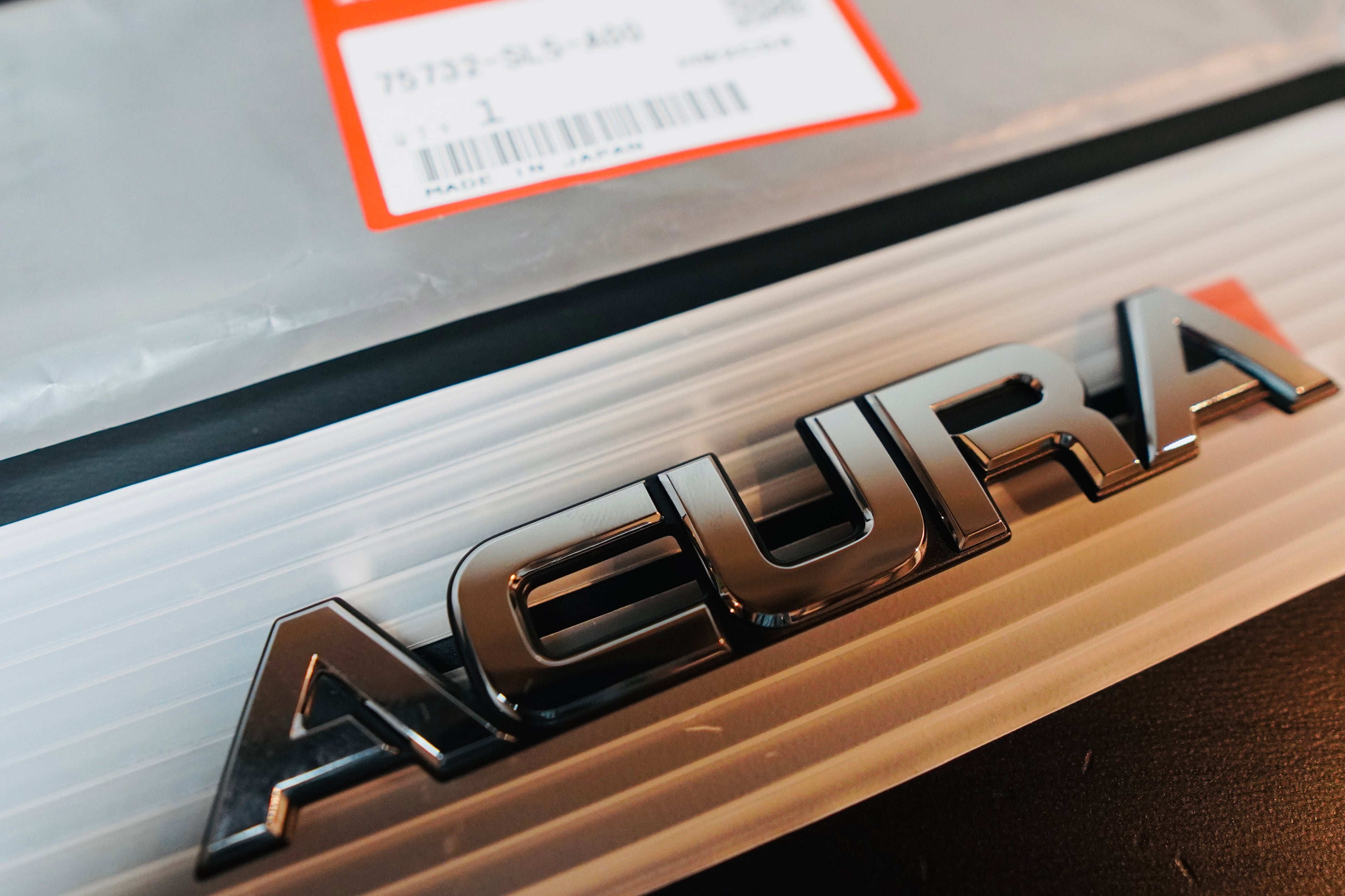 OEM ACURA INTEGRA ACURA BADGE 75732-SL5-A00