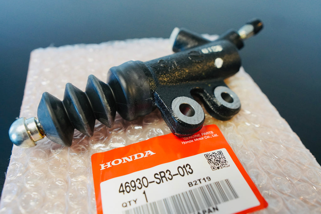 HONDA ACURA SLAVE CLUTCH CYLINDER 46930-SR3-013