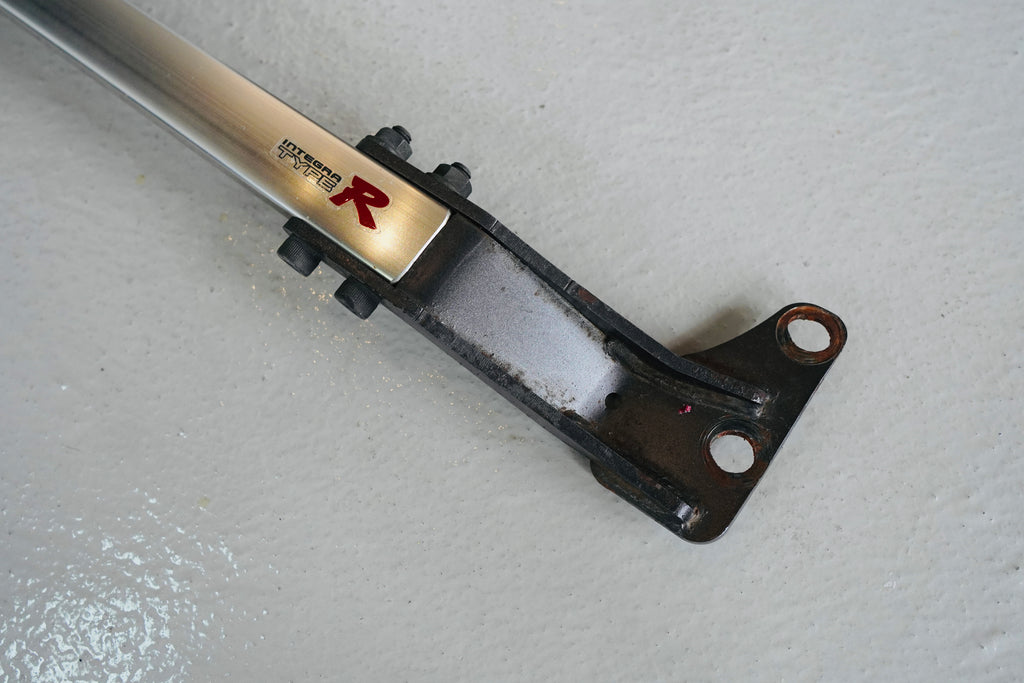 INTEGRA TYPE R FRONT STRUT BAR (USED)