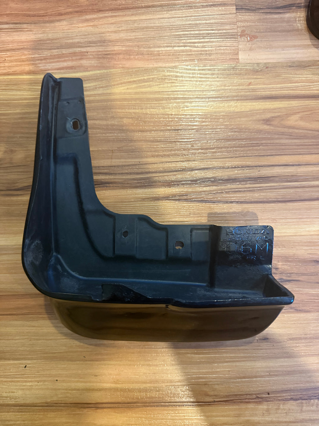 USED SET OF 4 06-08 OEM GENUINE MUDGUARDS